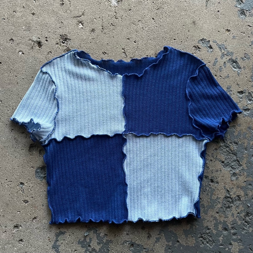 Blue Ribbed Crop Top with Short Sleeves